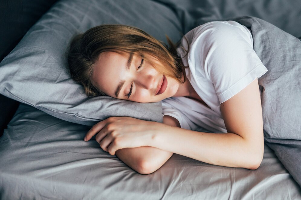 Naktį prastai išsimiegojote? Šeimos gydytoja papasakojo, kaip sau padėti ir kaip atstatyti miego režimą